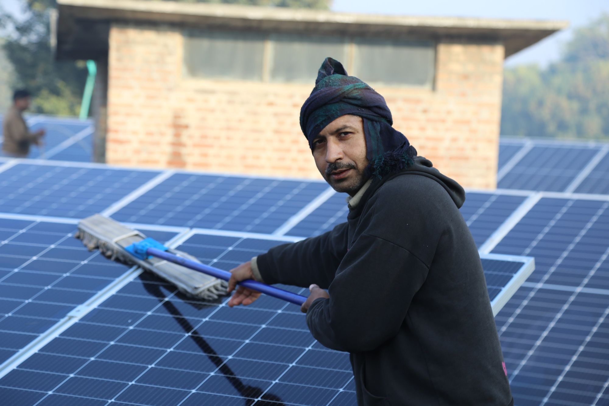 Maintaining Solar Panels in Winter