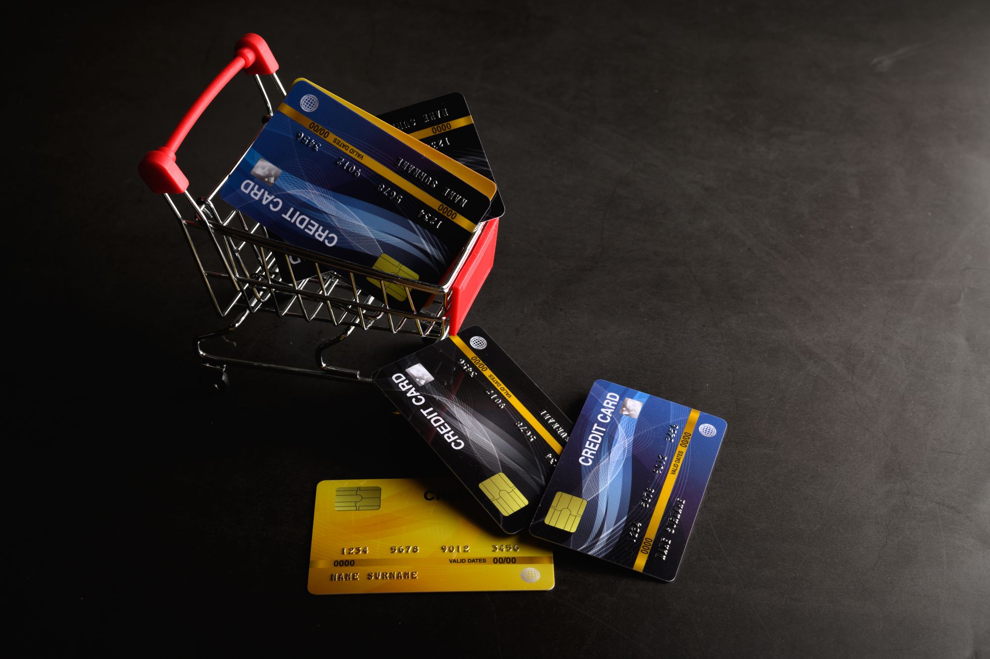 Unveiling the Top Credit Cards: A Detailed Comparison for Smart Consumers